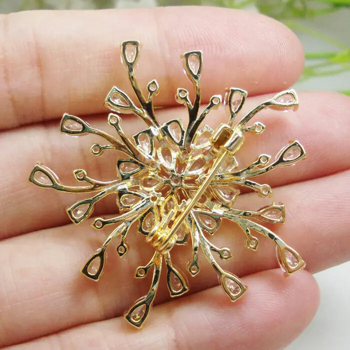 Clear Zircon Crystal Snowflake Flowers Micro Inlay Woman's Party Brooch Pin Gift