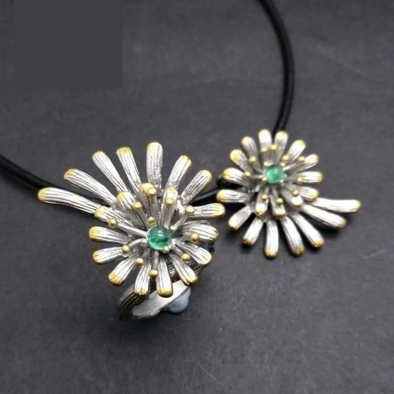 Unique eyes catching Flower Design Emerald Pendant Ring Jewelry Set - emerald / Resizable - jewelry set