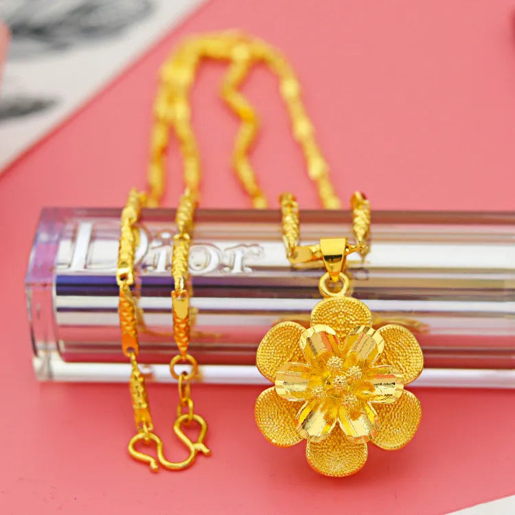 Flowers Rose Shaped 24k Yellow Gold Pendant Necklace.