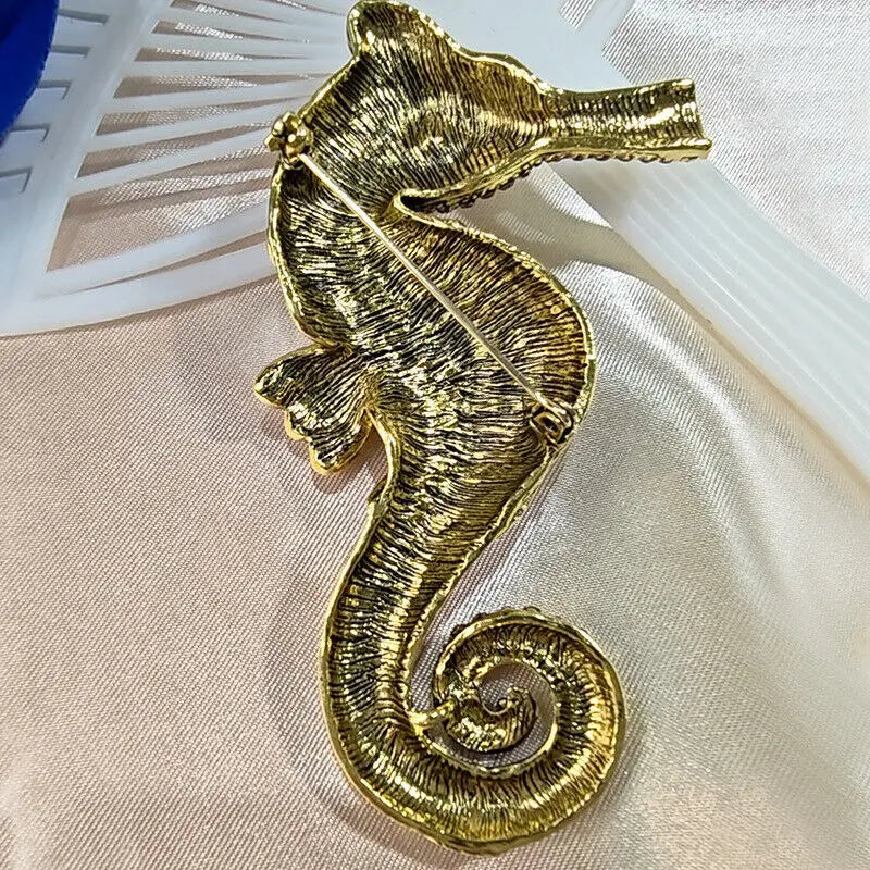 Charming  Seahorse Animal Hippocampus Woman's Brooch Pin Multi-colour Rhinestone