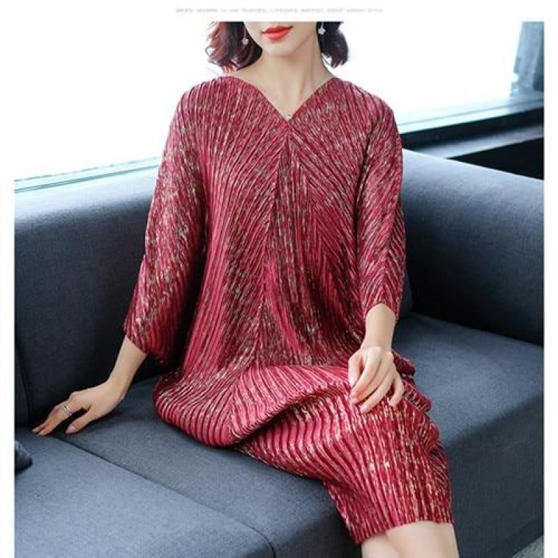 Fashion Pleated Midi Sweater Dress - Burgundy / One Size - women Sweater