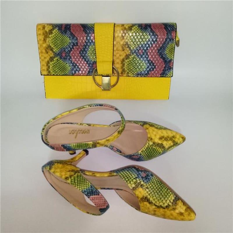 Floral Print Heels and Matching Clutch Set - Size 7.5